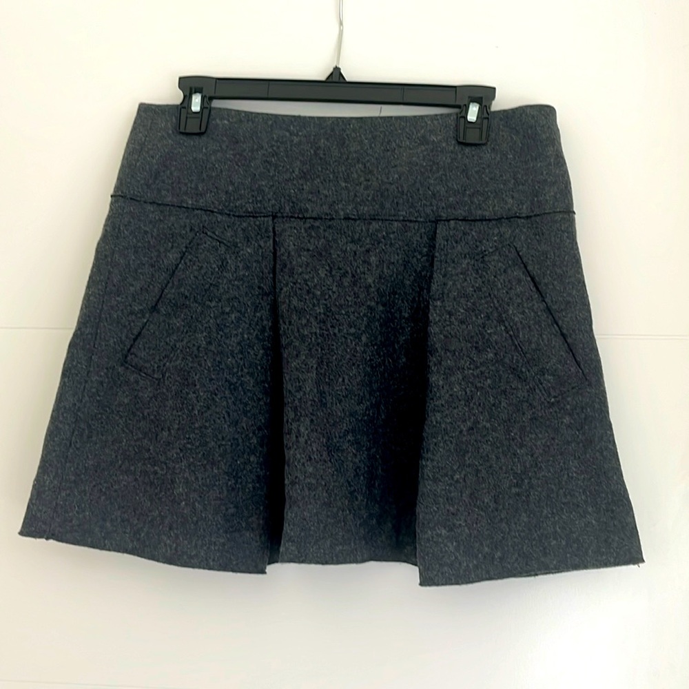 Vince Felt Skirt, size 6